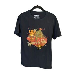 Loot crate exclusive, diehard gingerbread Christmas T-shirt, black med